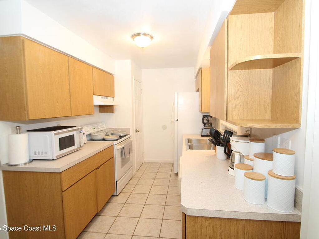 1040 Hosbine Street, Palm Bay, FL 32909