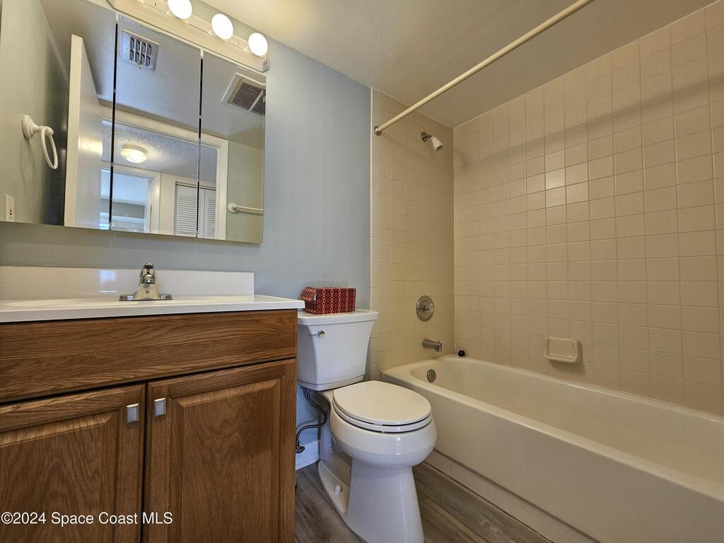 594 N Wickham Road, Melbourne, FL 32935