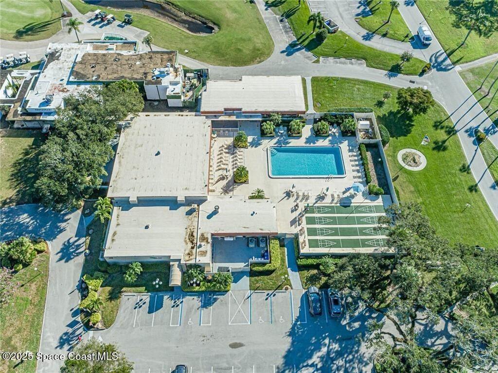 28 Pine Arbor Lane, Vero Beach, FL 32962