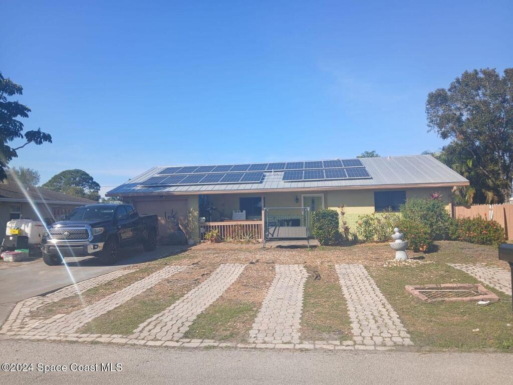 1881 SE Jackson Street, Stuart, FL 34997