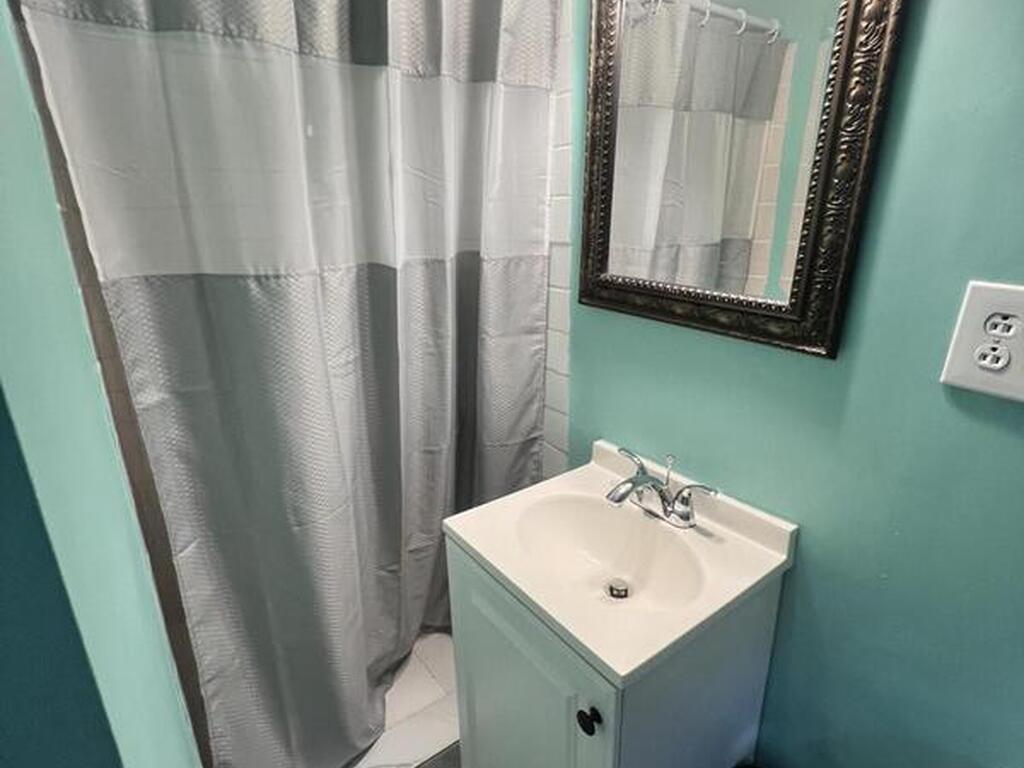 1881 SE Jackson Street, Stuart, FL 34997