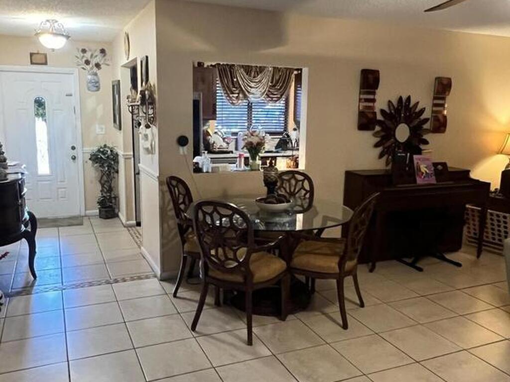 1881 SE Jackson Street, Stuart, FL 34997