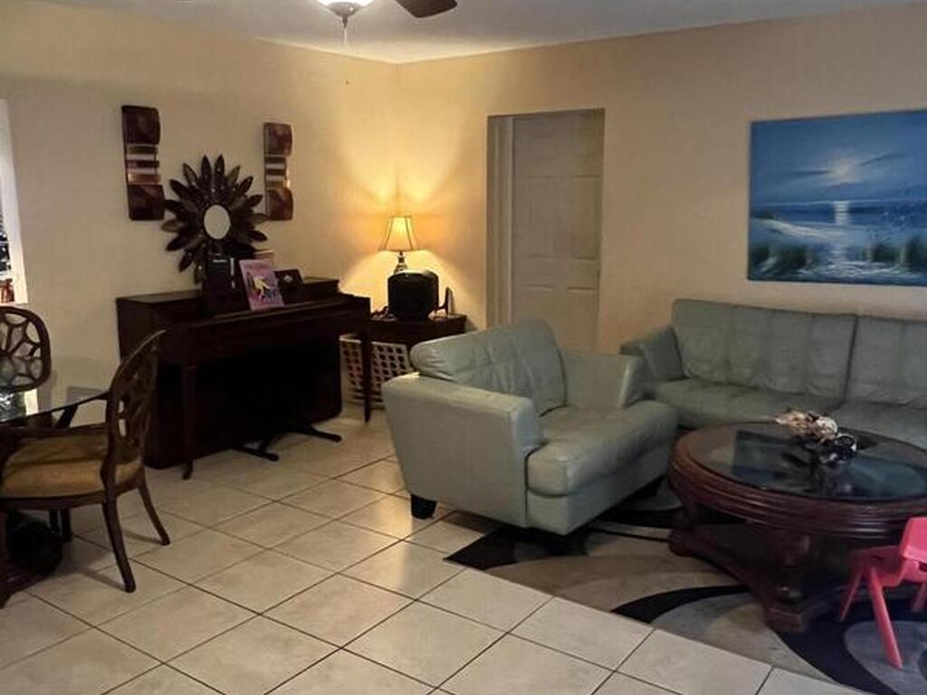 1881 SE Jackson Street, Stuart, FL 34997