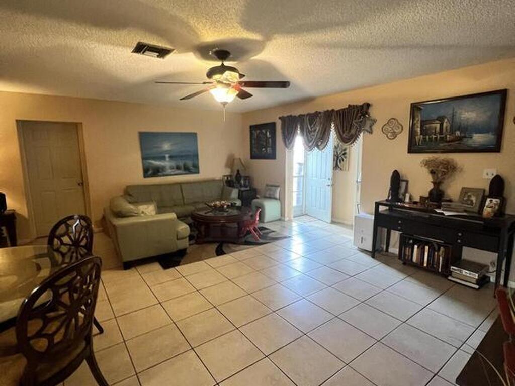 1881 SE Jackson Street, Stuart, FL 34997