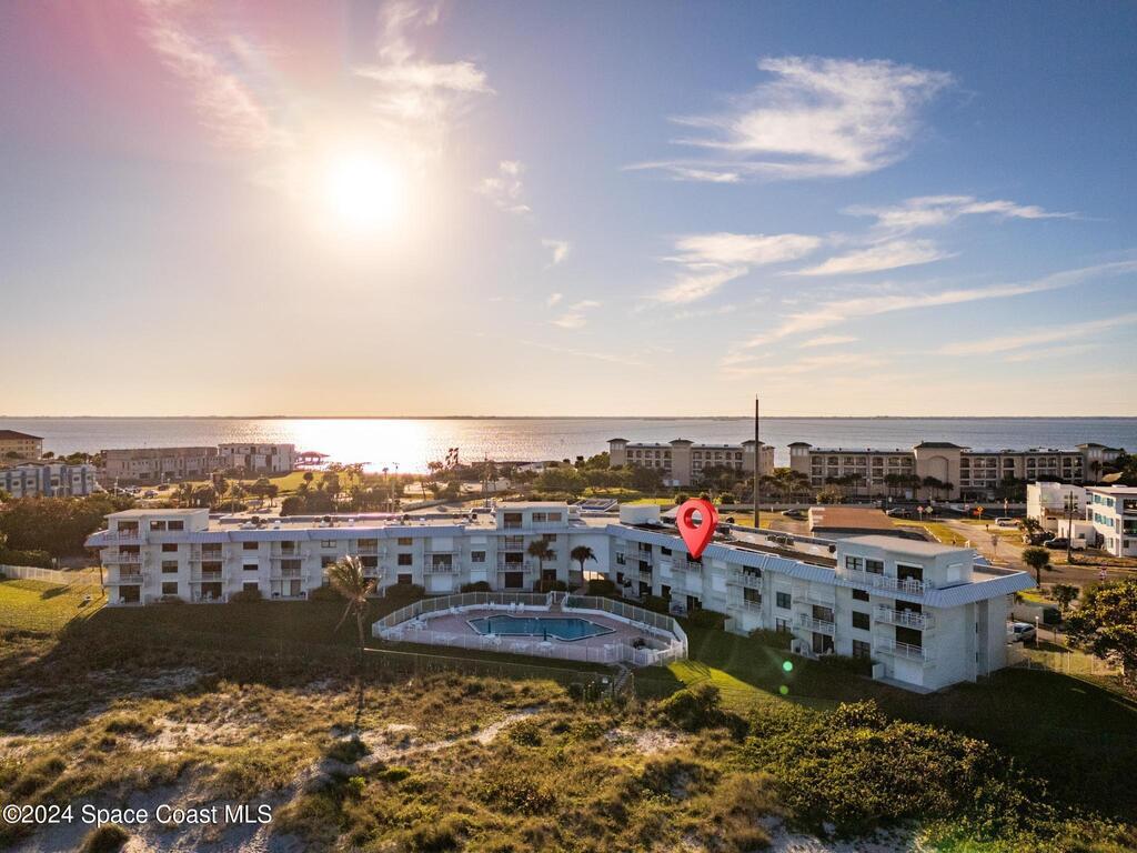 2101 S Atlantic Avenue, Cocoa Beach, FL 32931