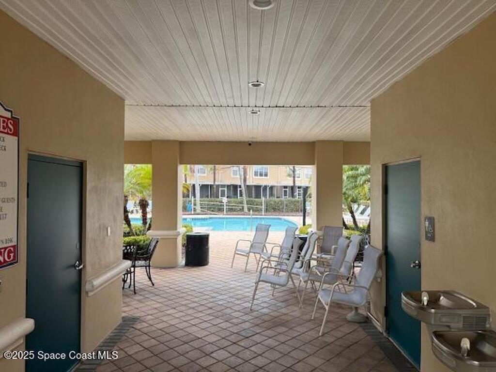 1006 Vista Cay Court, Brandon, FL 33510