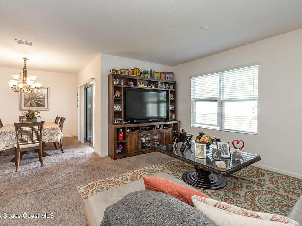 1515 Lexington Square, Vero Beach, FL 32962