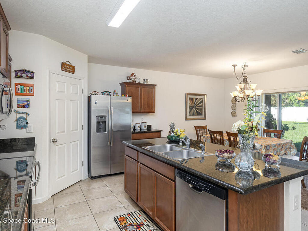 1515 Lexington Square, Vero Beach, FL 32962