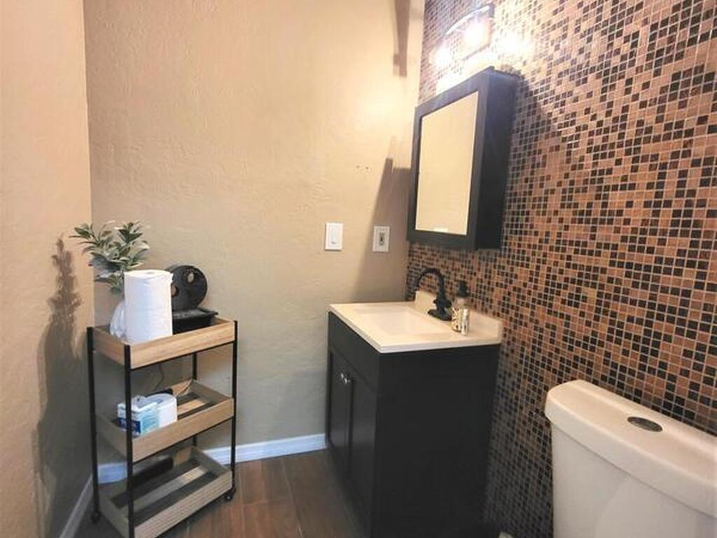 2425 N Courtenay Parkway, Merritt Island, FL 32953