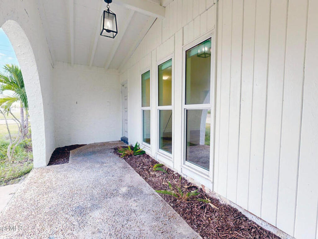 302 Kent Drive, Cocoa Beach, FL 32931