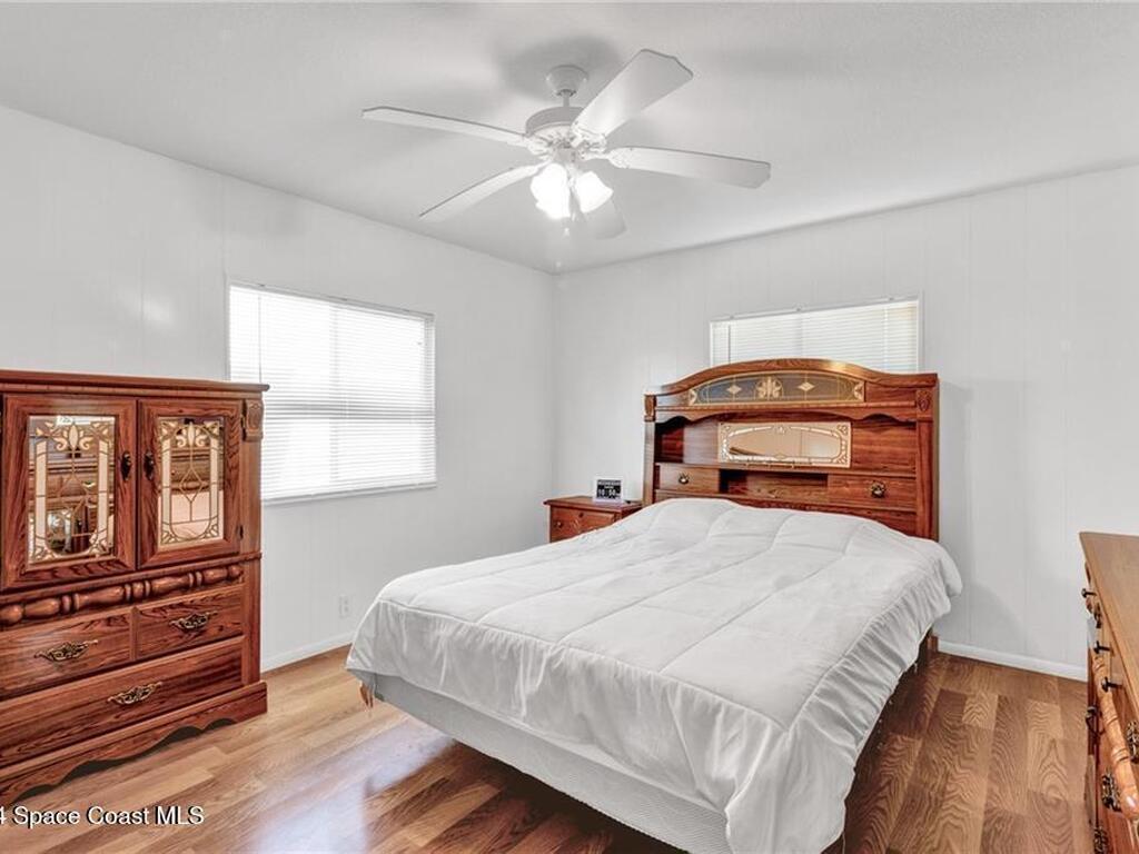 942 Wren Circle, Barefoot Bay, FL 32976