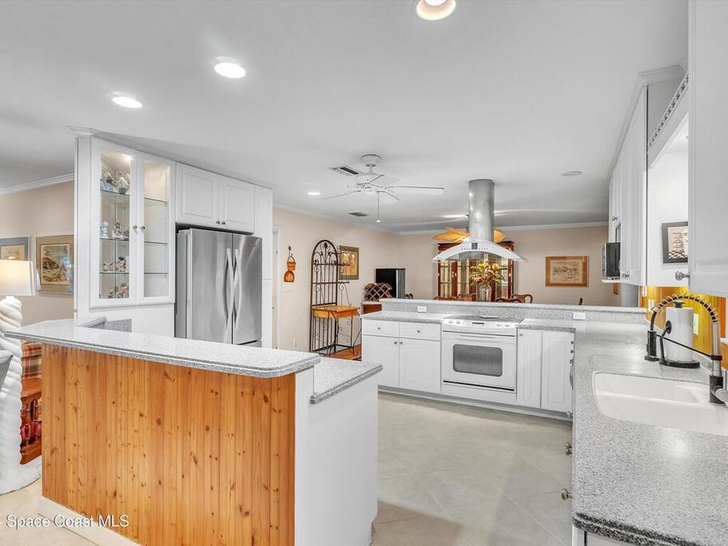 417 1st Avenue, Indialantic, FL 32903