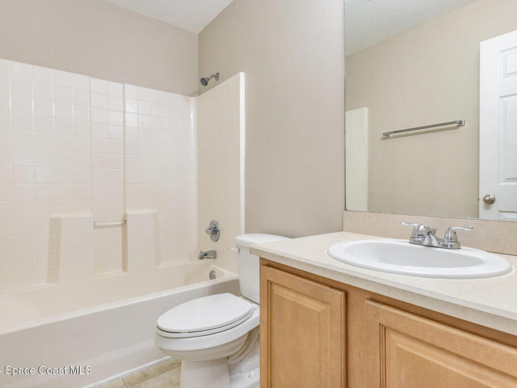 1796 Alaqua Way, Melbourne, FL 32904
