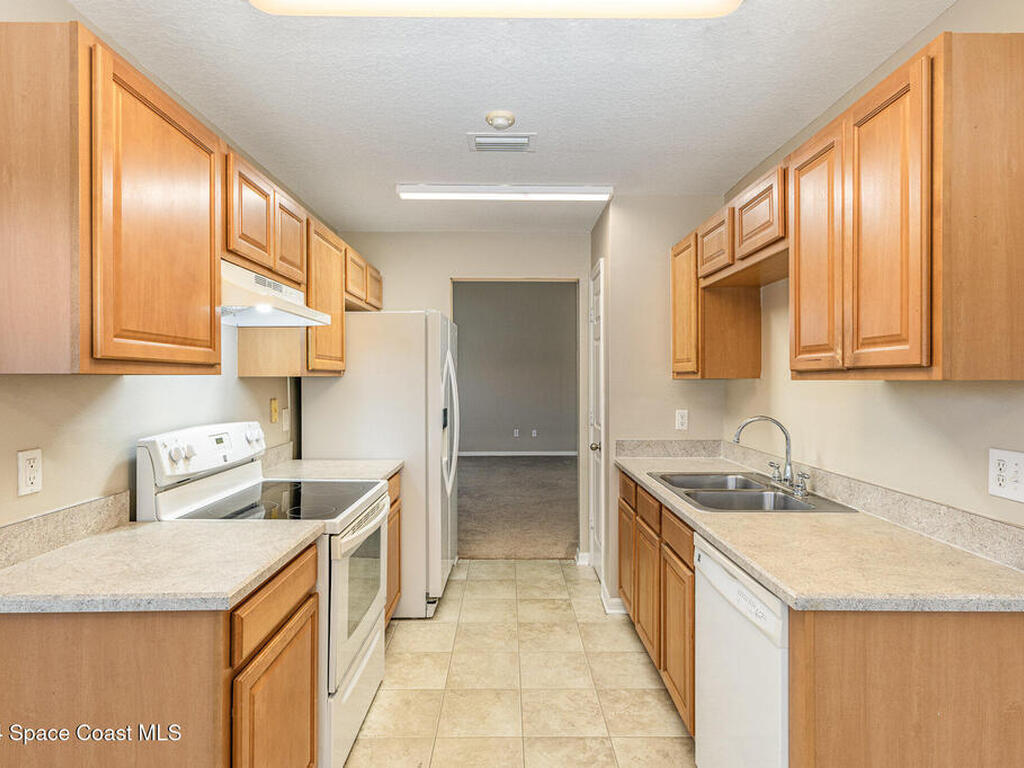 1796 Alaqua Way, Melbourne, FL 32904
