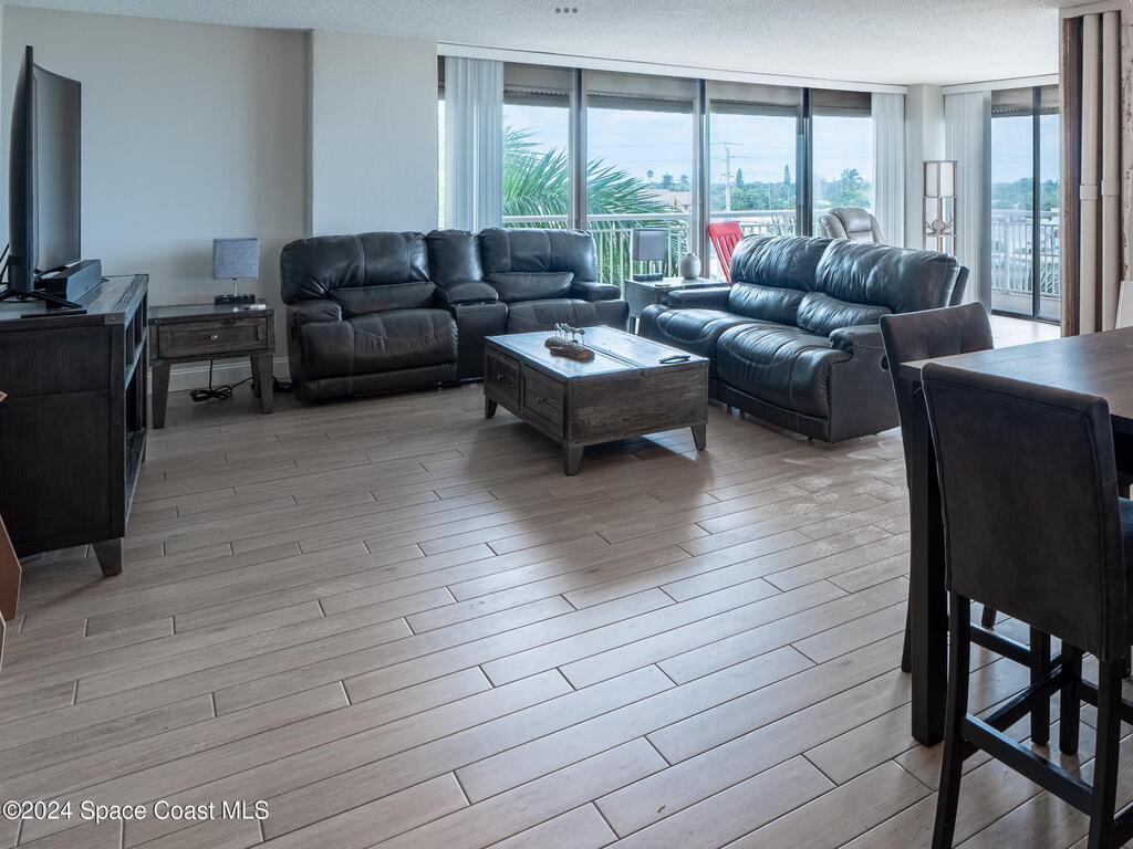 877 N Hwy A1a, Indialantic, FL 32903