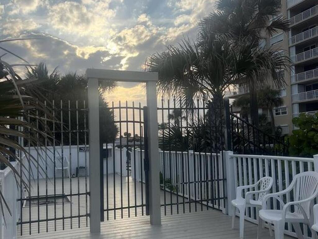 877 N Hwy A1a, Indialantic, FL 32903
