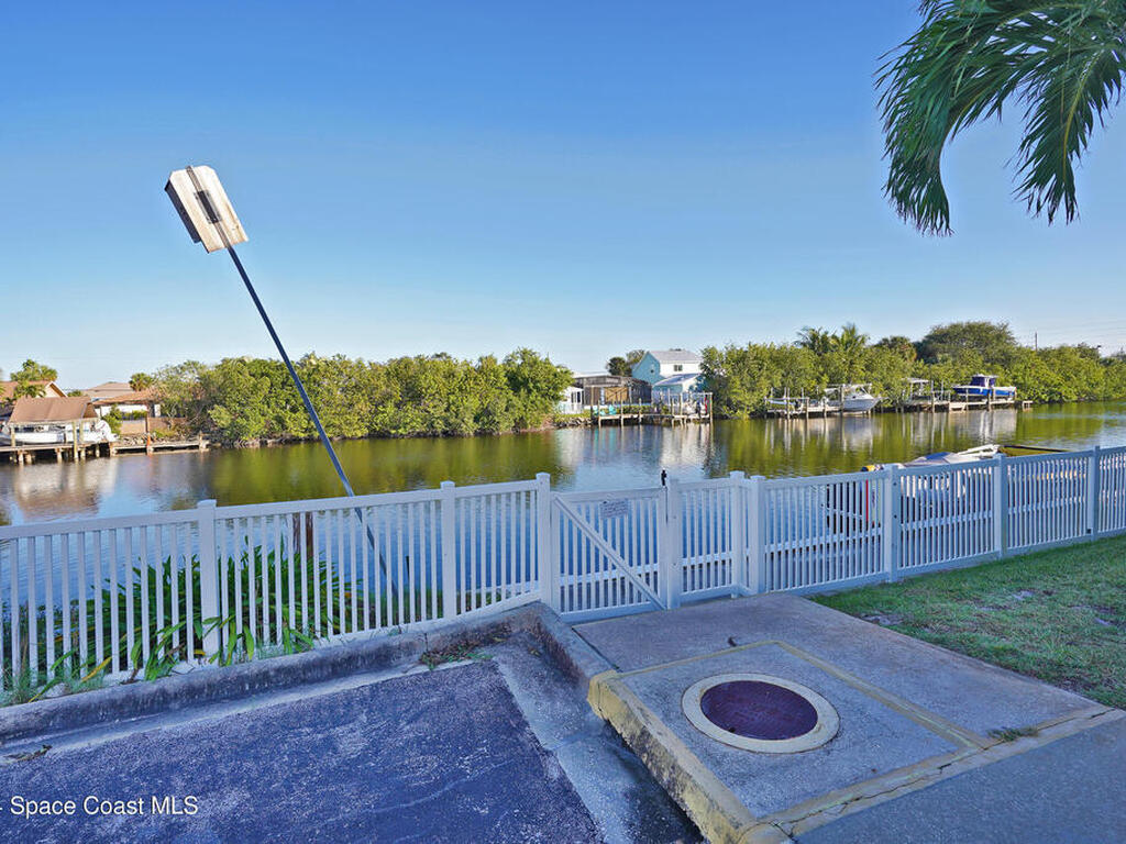 250 N Banana River Drive, Merritt Island, FL 32952