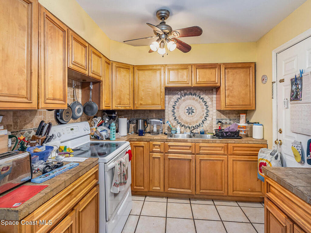 2391 Burns Avenue, Melbourne, FL 32935