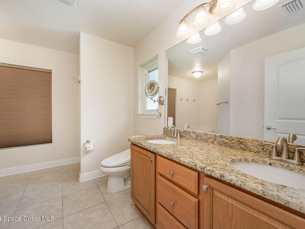 1377 Alaqua Way, Melbourne, FL 32904