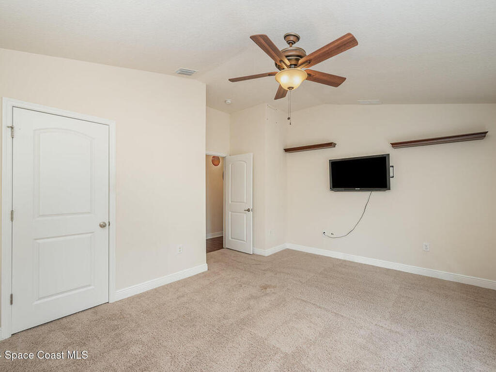 1377 Alaqua Way, Melbourne, FL 32904