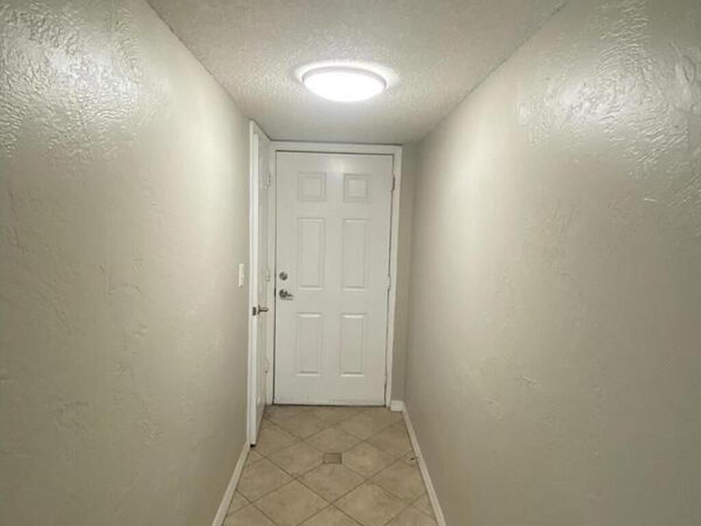 145 N Halifax Avenue, Daytona Beach, FL 32118