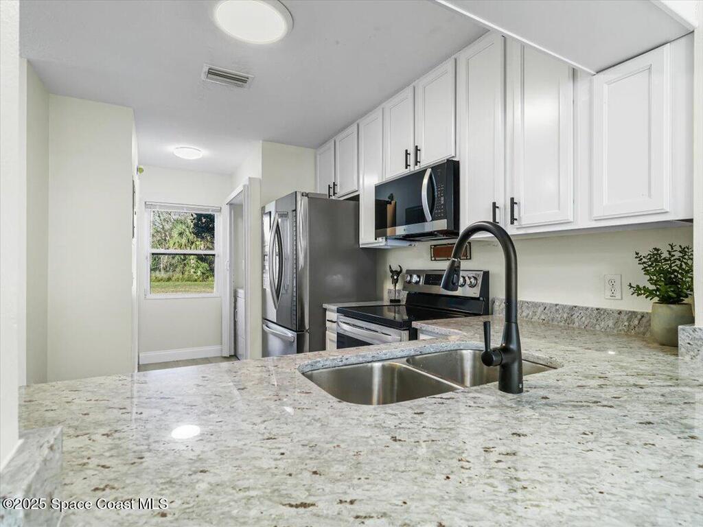 635 Angela Lane, Titusville, FL 32796