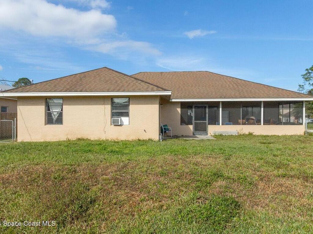 1800 Rawdon Street, Palm Bay, FL 32907