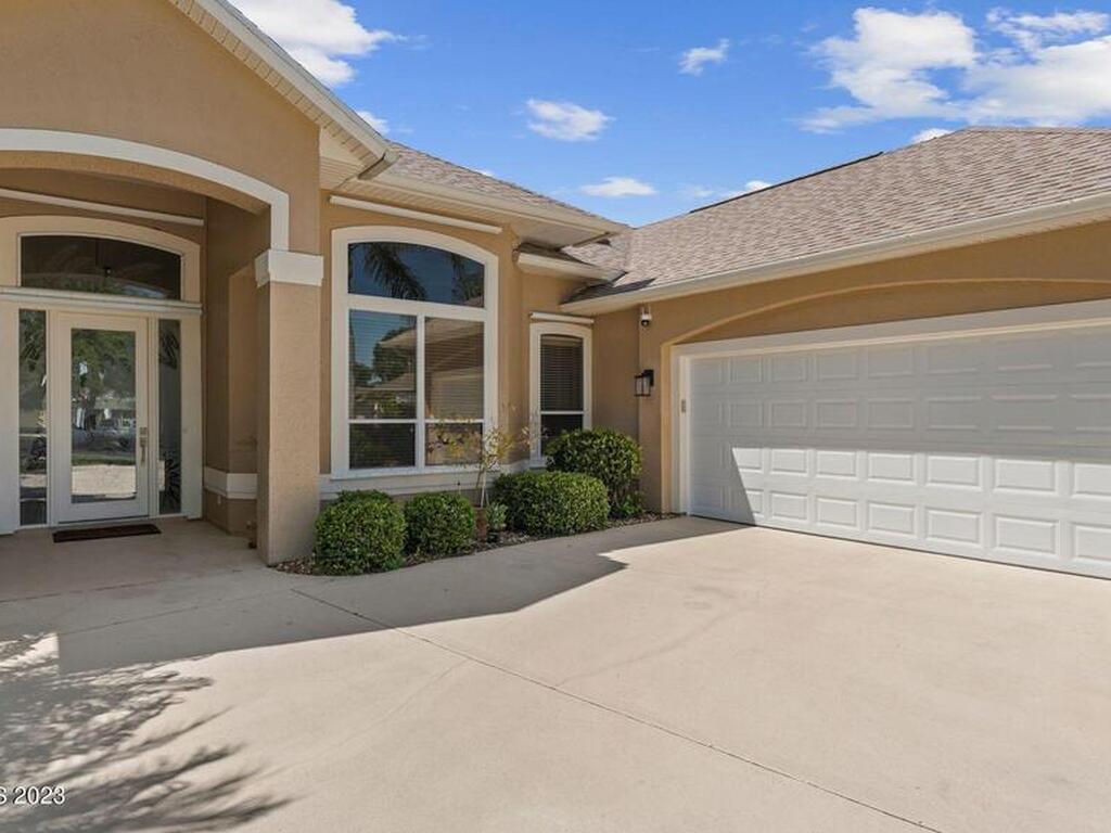 302 Sandhurst Drive, Melbourne, FL 32940