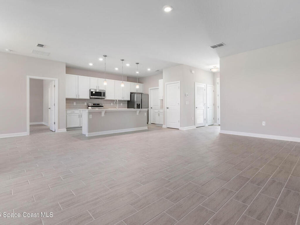 931 Century Avenue, Palm Bay, FL 32909