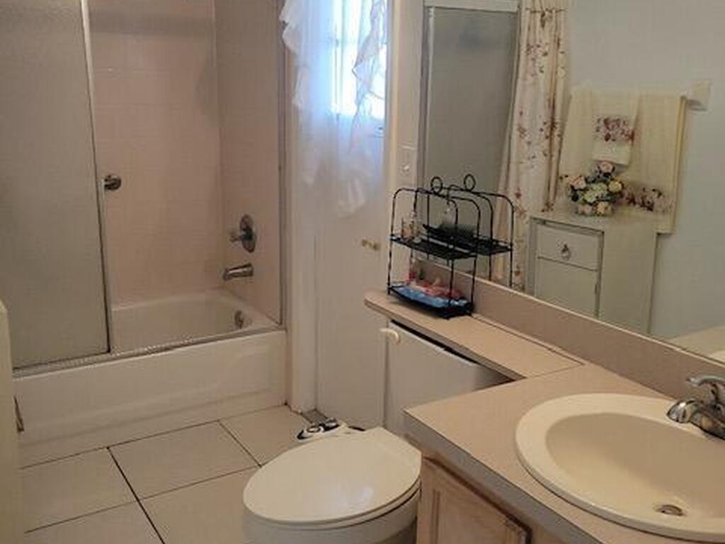 4974 Pigeon Plum Circle, Melbourne, FL 32940