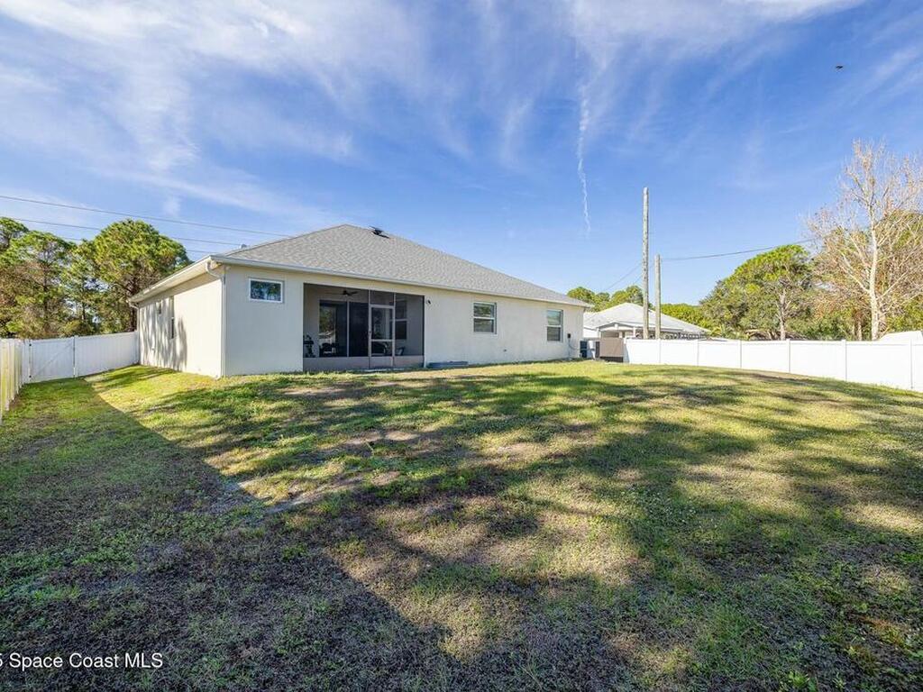 171 Hurley Boulevard, Palm Bay, FL 32908