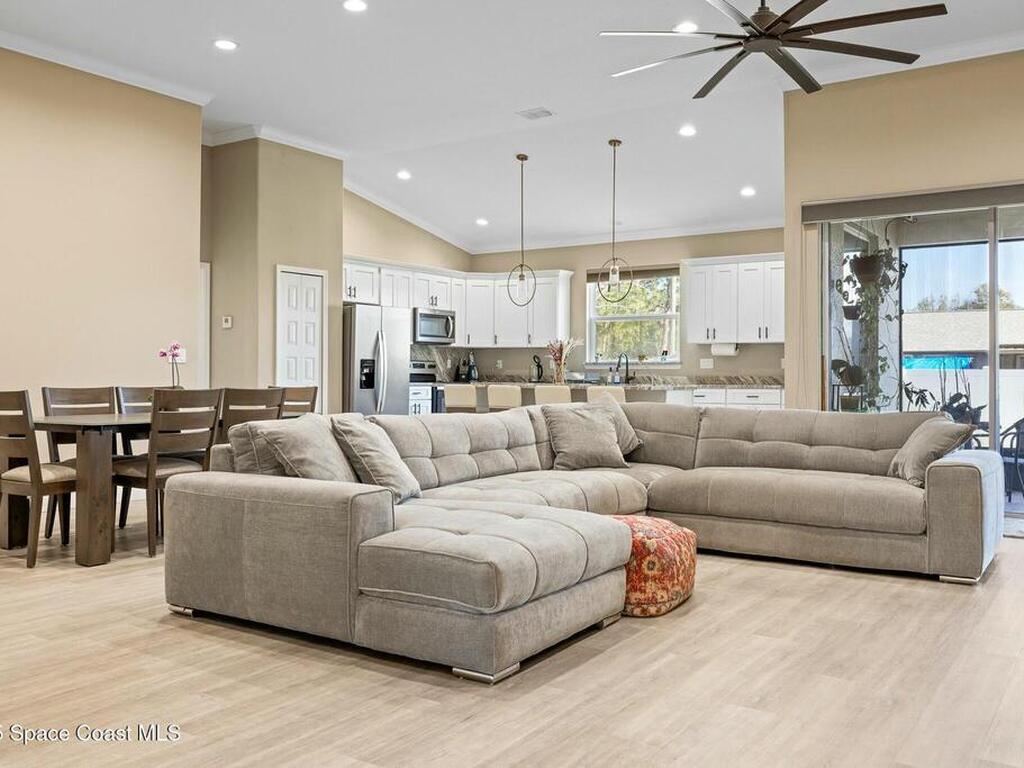 171 Hurley Boulevard, Palm Bay, FL 32908