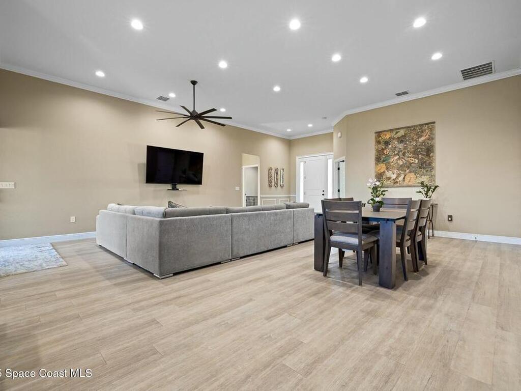 171 Hurley Boulevard, Palm Bay, FL 32908
