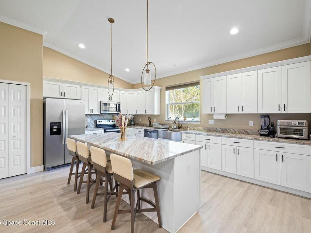 171 Hurley Boulevard, Palm Bay, FL 32908