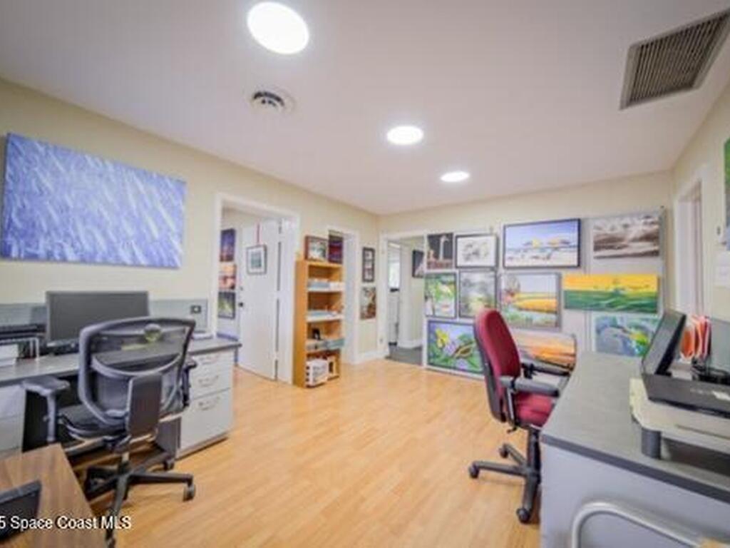 513 N Harbor City Boulevard, Melbourne, FL 32935