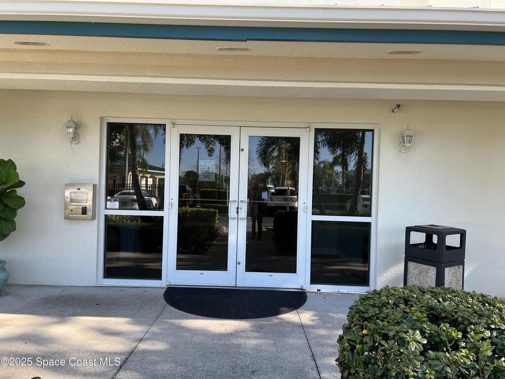 7 Indian River Avenue, Titusville, FL 32796