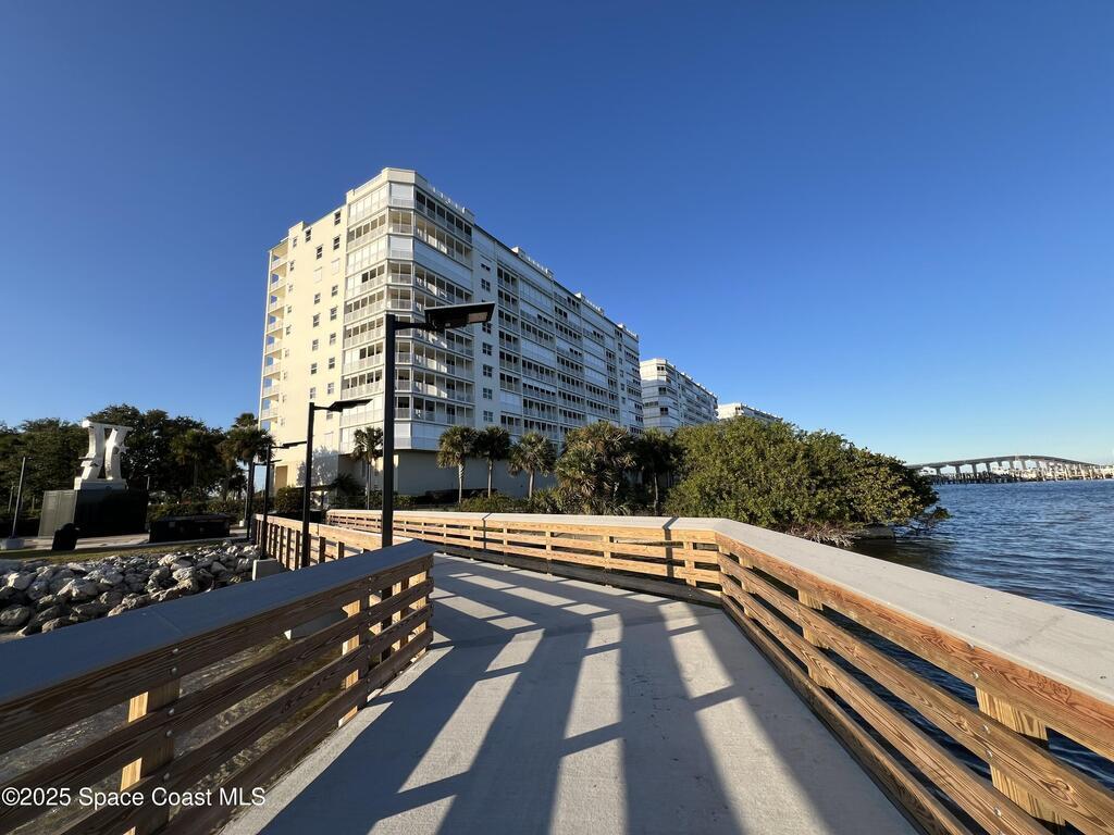 7 Indian River Avenue, Titusville, FL 32796