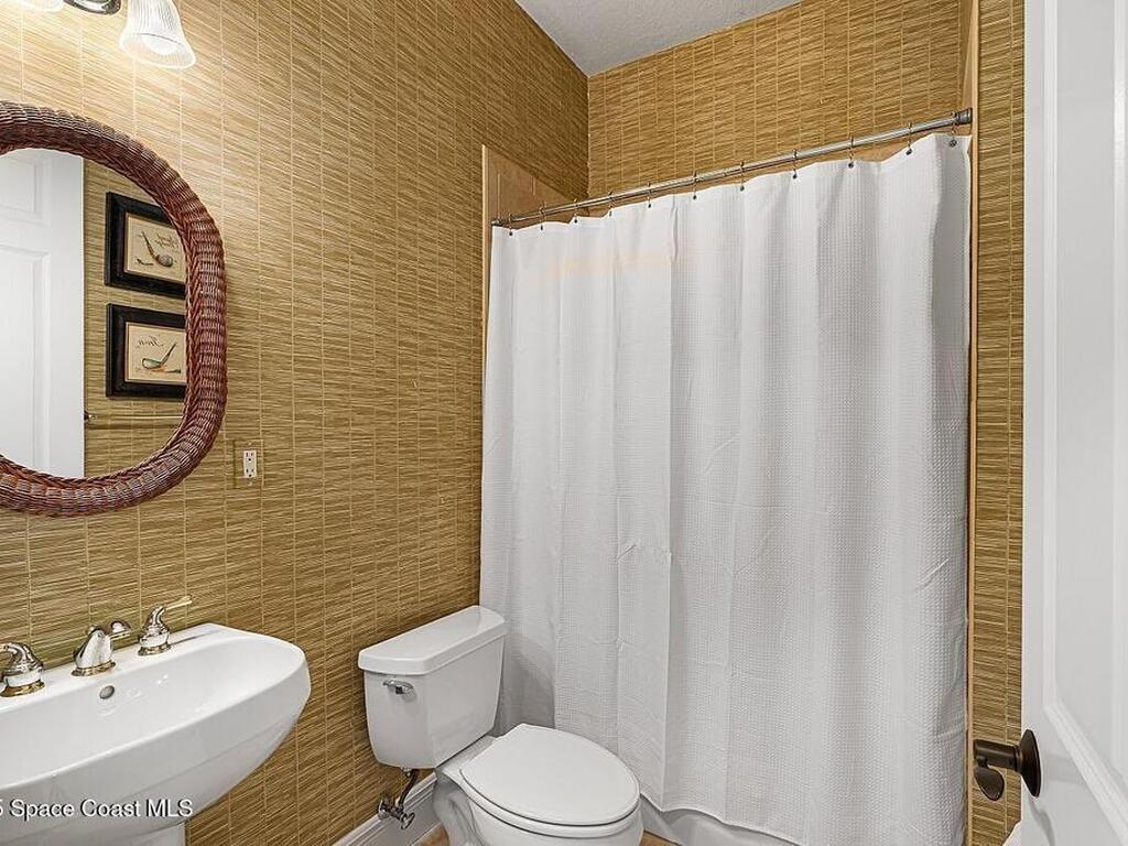2234 Falls Circle, Vero Beach, FL 32967