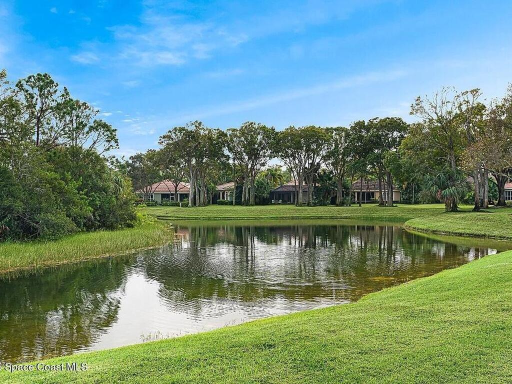 2234 Falls Circle, Vero Beach, FL 32967