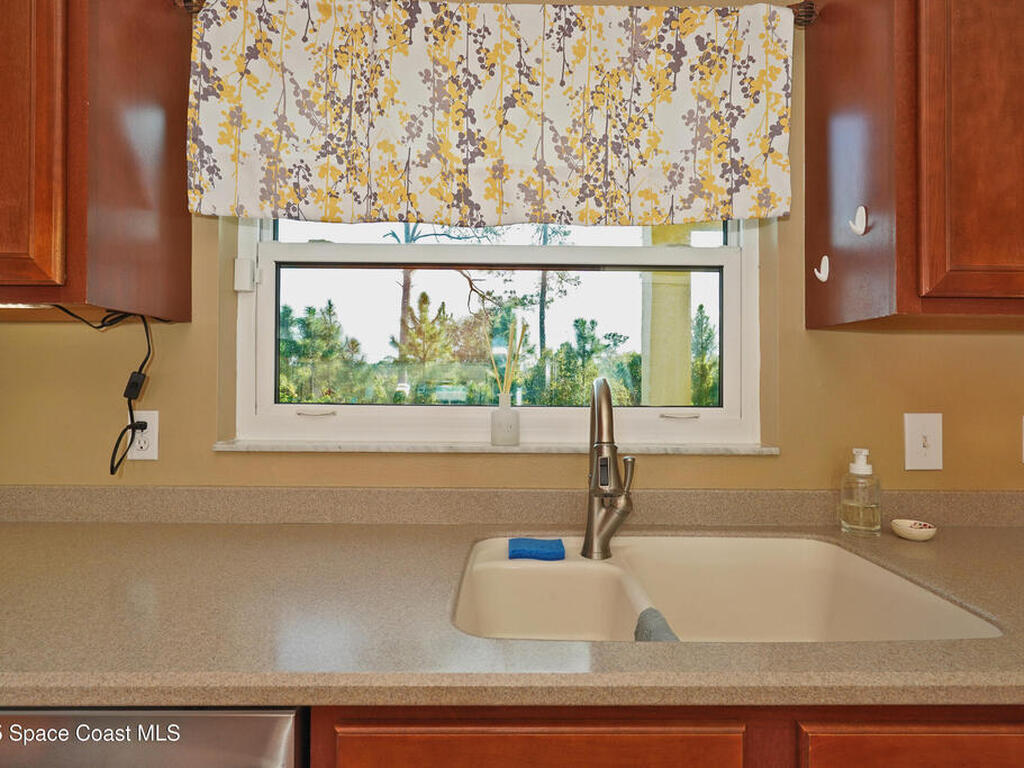 338 Castlewood Lane, Rockledge, FL 32955