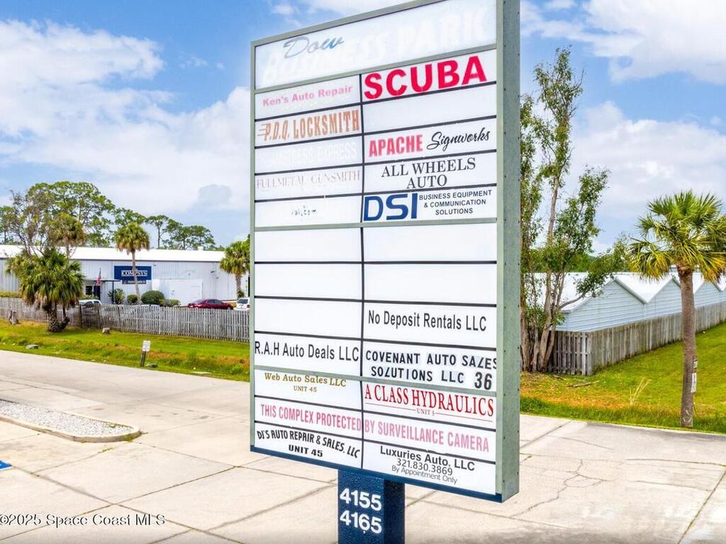 4165 Dow Road, Melbourne, FL 32934