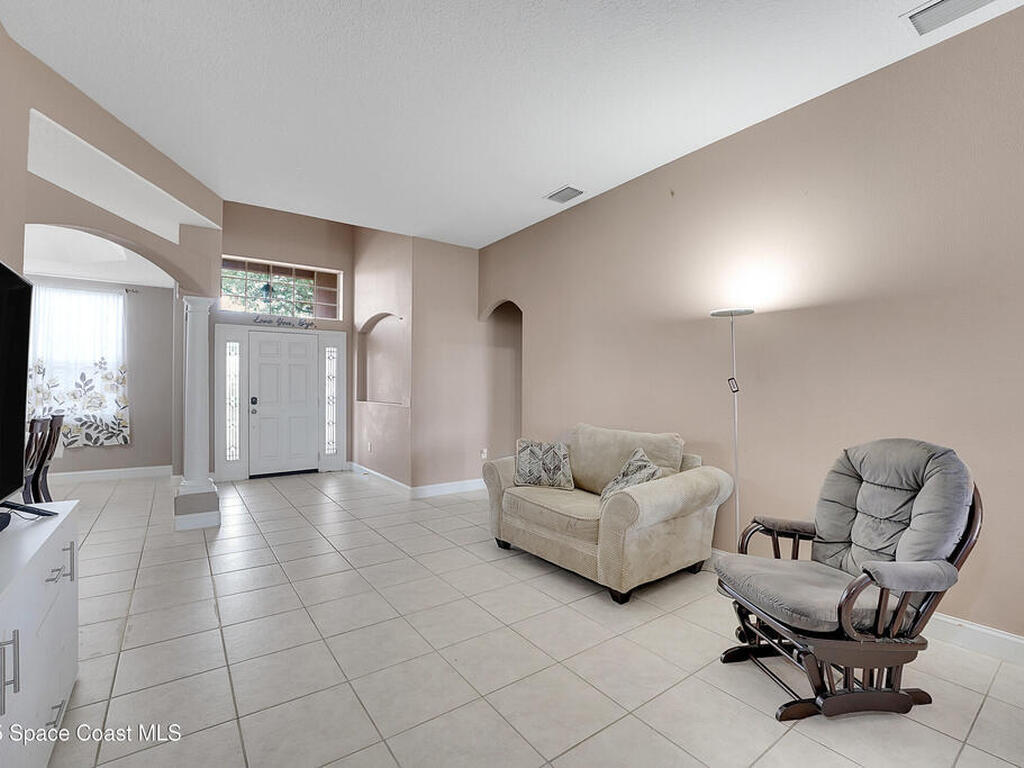 101 Brandy Creek Circle, Palm Bay, FL 32909