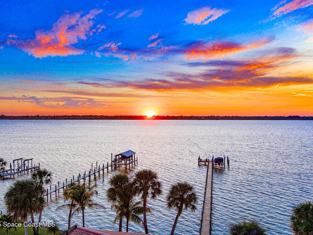 1999 S Misty Harbor Place, Merritt Island, FL 32952