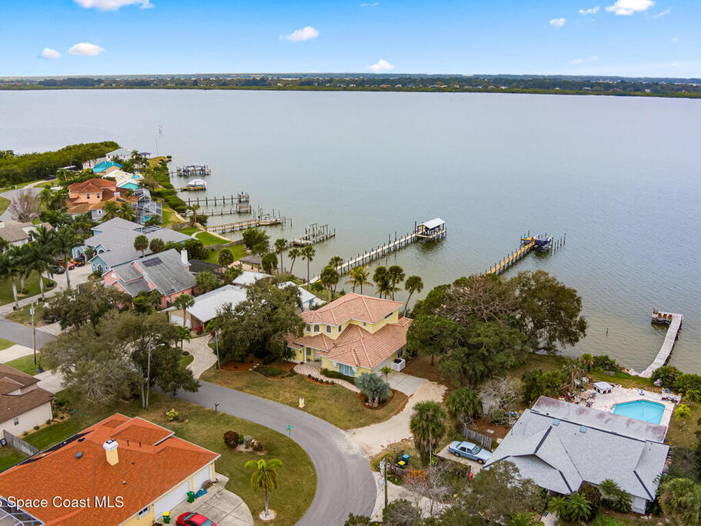 1999 S Misty Harbor Place, Merritt Island, FL 32952
