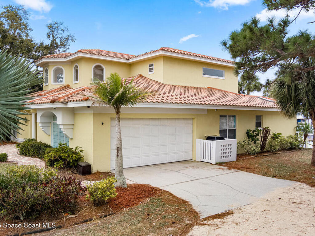 1999 S Misty Harbor Place, Merritt Island, FL 32952