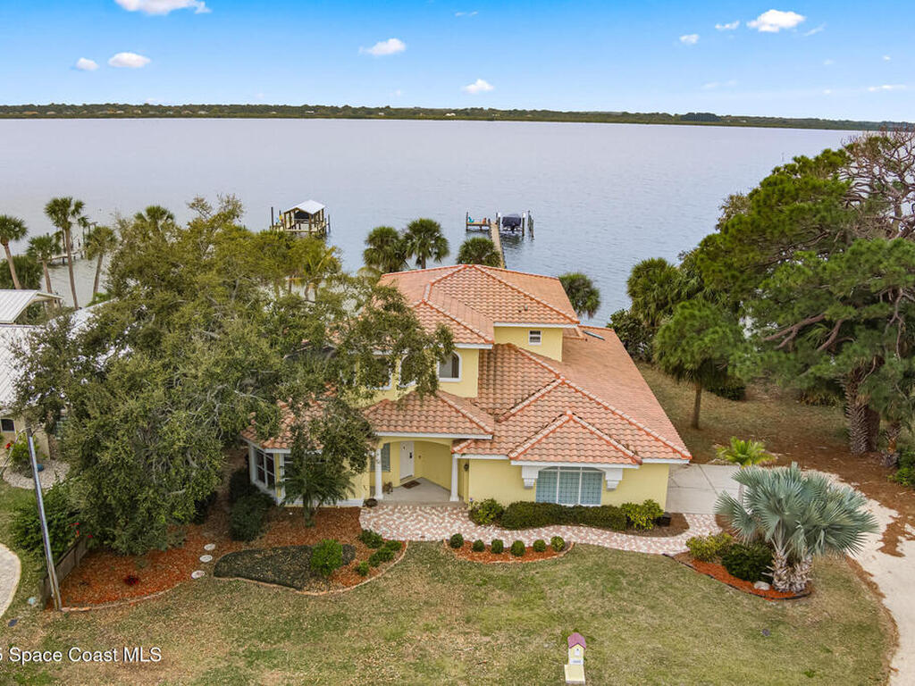 1999 S Misty Harbor Place, Merritt Island, FL 32952