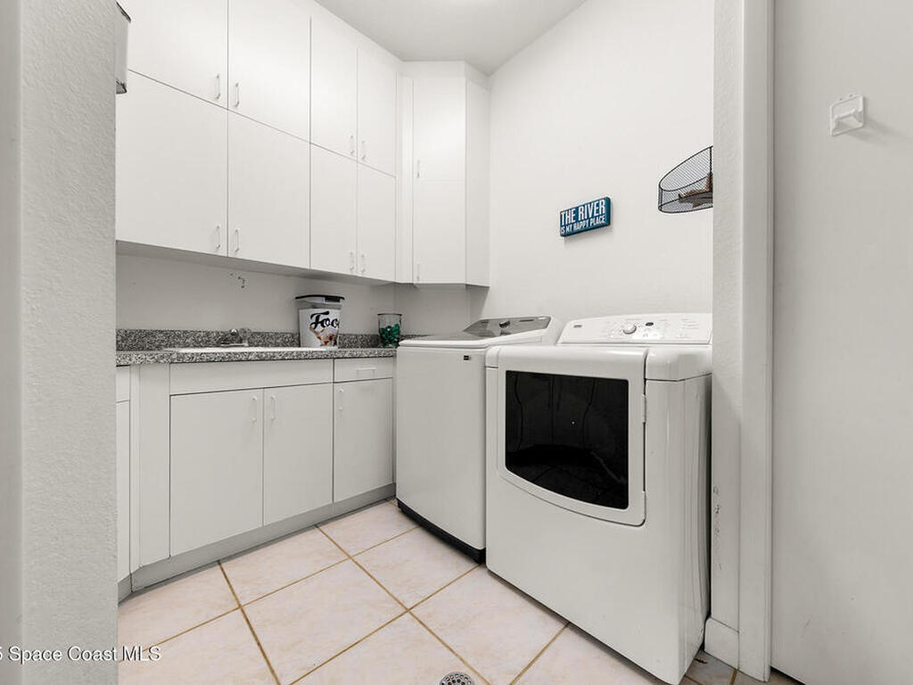 1999 S Misty Harbor Place, Merritt Island, FL 32952