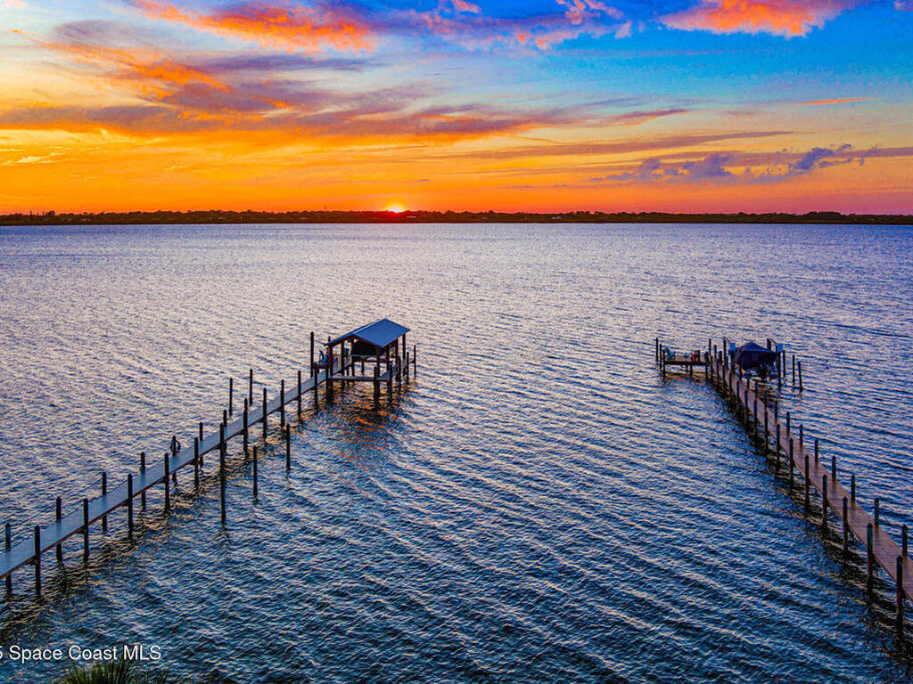 1999 S Misty Harbor Place, Merritt Island, FL 32952