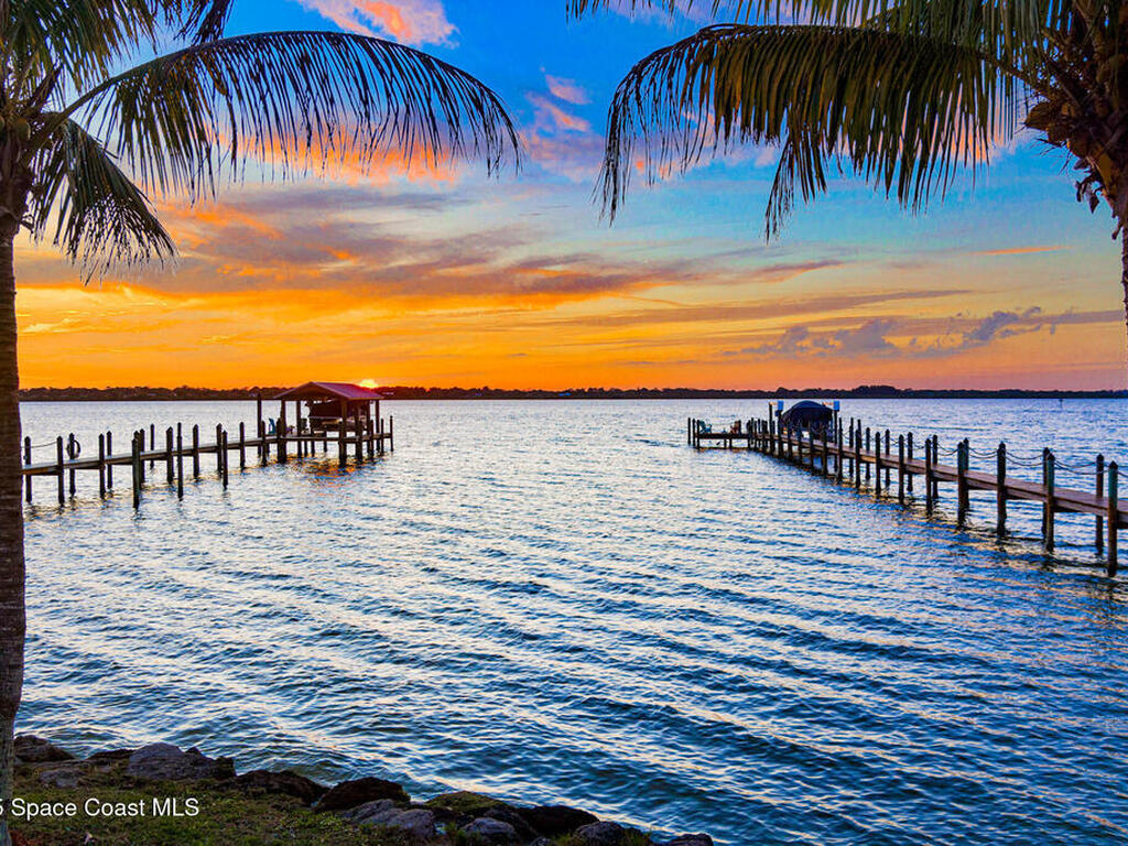 1999 S Misty Harbor Place, Merritt Island, FL 32952