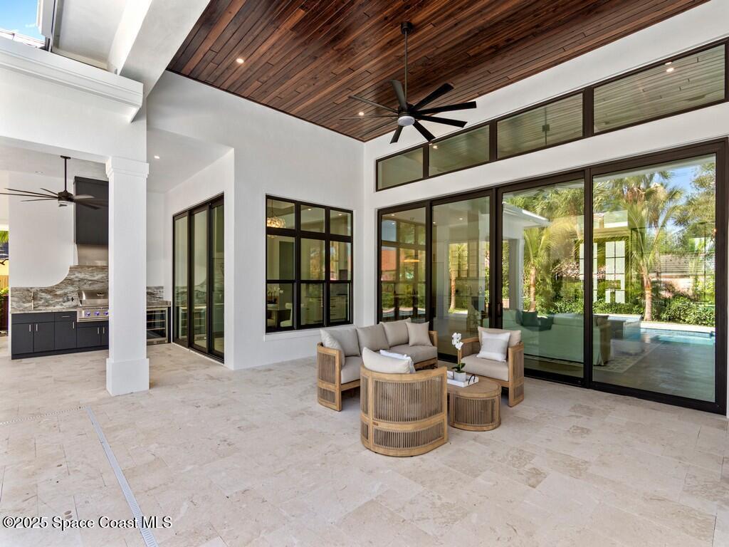 736 Norfolk Pine Lane, Vero Beach, FL 32963